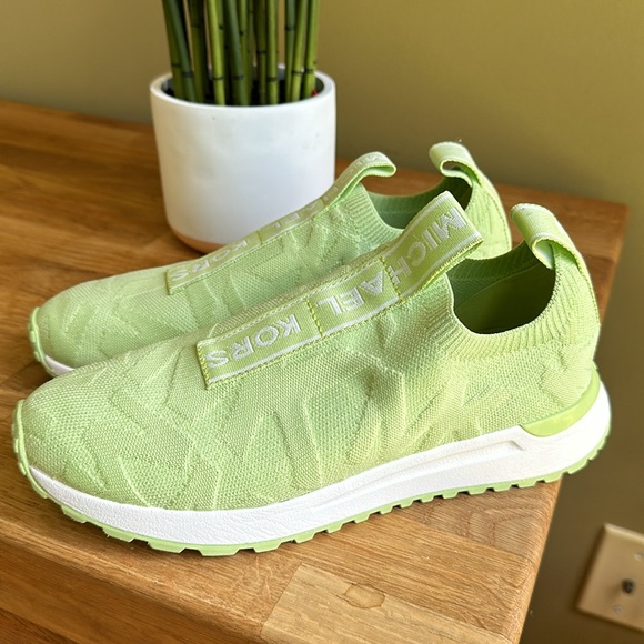 Michael Kors Bodie Logo Embossed Stretch Knit Slip On Trainer Aloe Color - Picture 3 of 9
